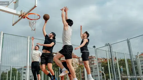 【巅峰对决】掘金背靠背挑战，主场能否逆袭快船？